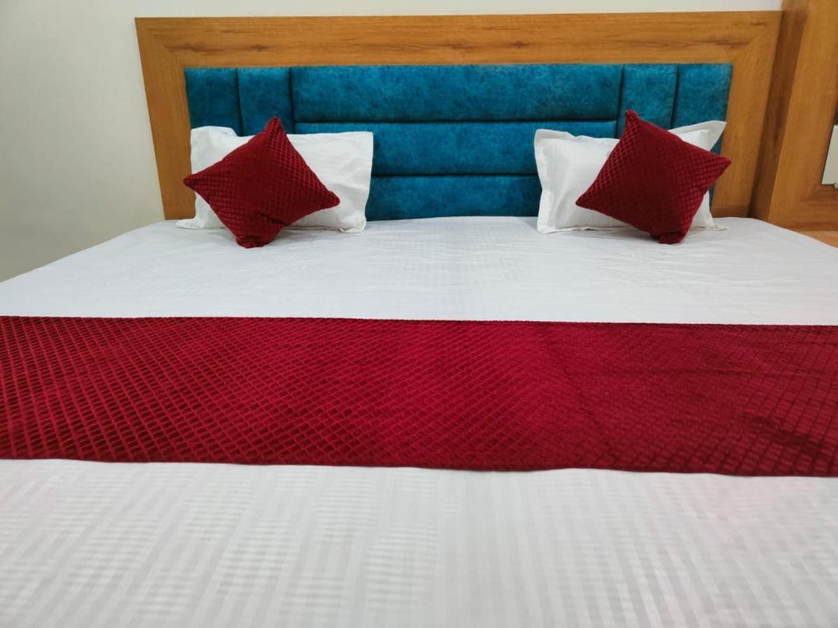 Hotel Raj - Near Railway Station Haridwar Ngoại thất bức ảnh