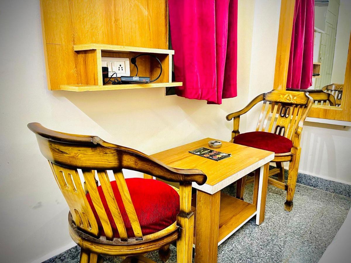 Hotel Raj - Near Railway Station Haridwar Ngoại thất bức ảnh